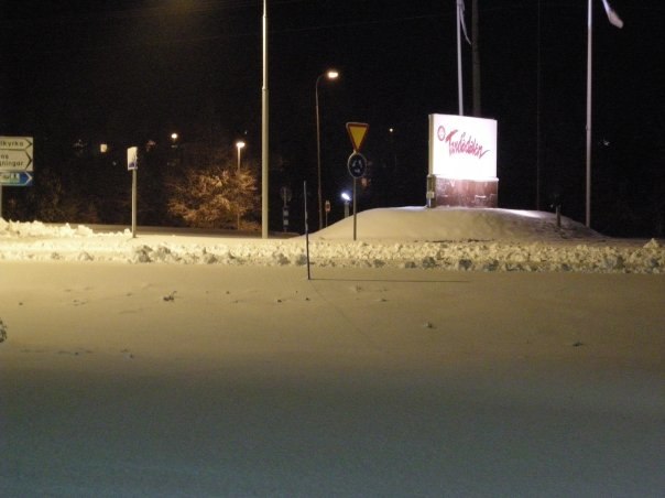 Kolla kolla  Det snöar i Sälen. Foto: Ubbes pizza. Åkare: alla skiers.