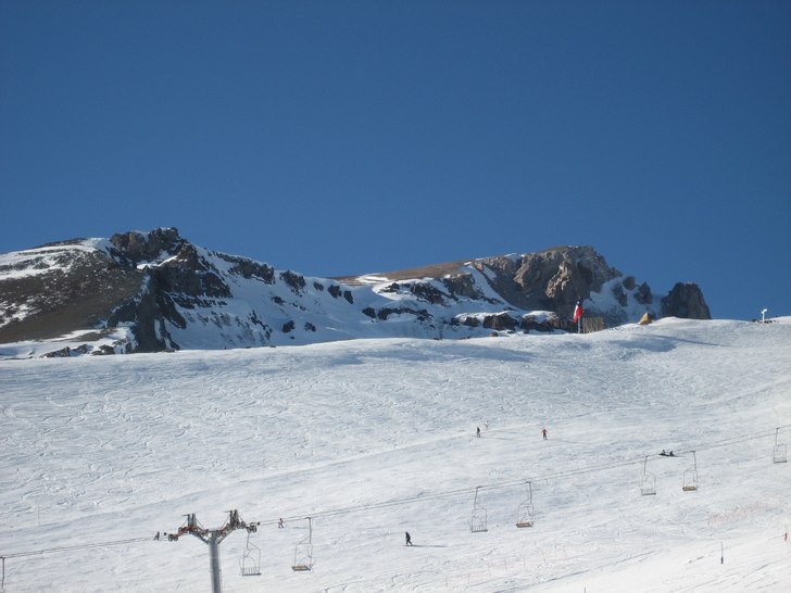 Ser ni flagga i bakgrunden..? Ännu en härlig ski. Foto: Camilla Johnsen.