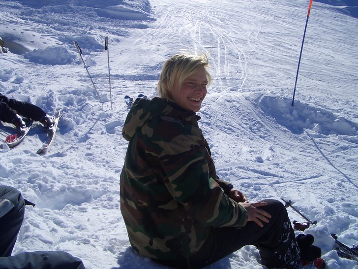 Njuter av solen i backen helt enkelt... Foto: Victor Karlsson. Åkare: Rasmus Carlsson.
