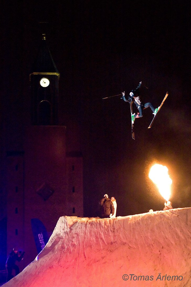 "Night of the JUMPS" i samband med Skids. Foto: Tomas Ärlemo. Åkare: Henrik Windstedt.