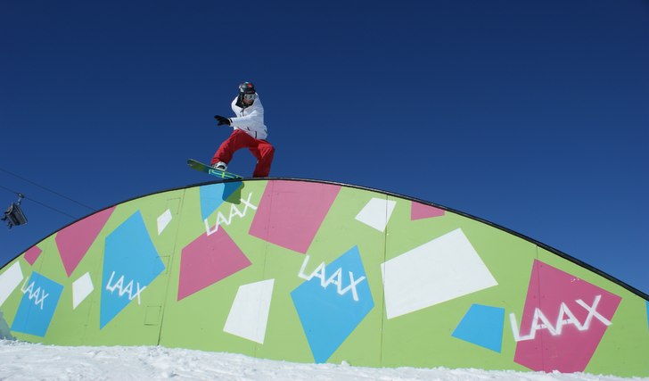 Foto: Oskar Jönsson. Åkare: Dominik Kaelin.