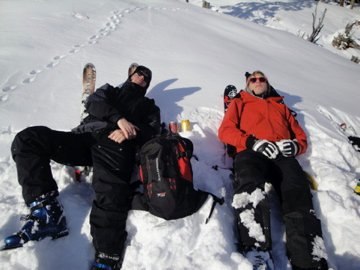 Chillar me bira i Pettneu!. Foto: Filip Lindewall.