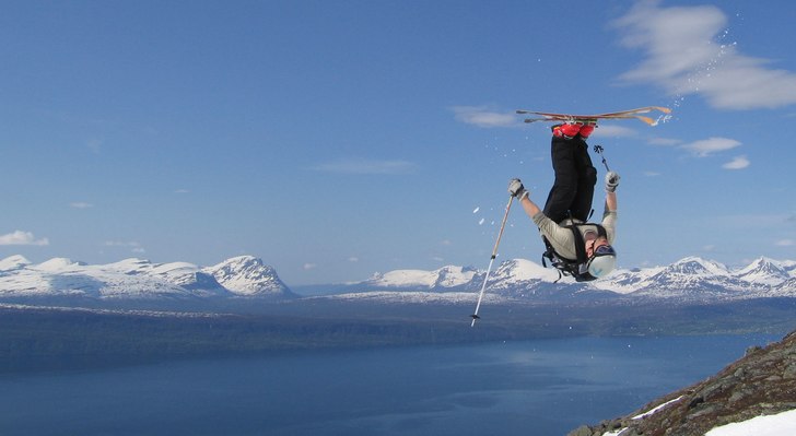 Ut mot Ofotfjorden i Narvik.. Foto: Jan-Arne Pettersen. Åkare: Pål-Eirik Pedersen.