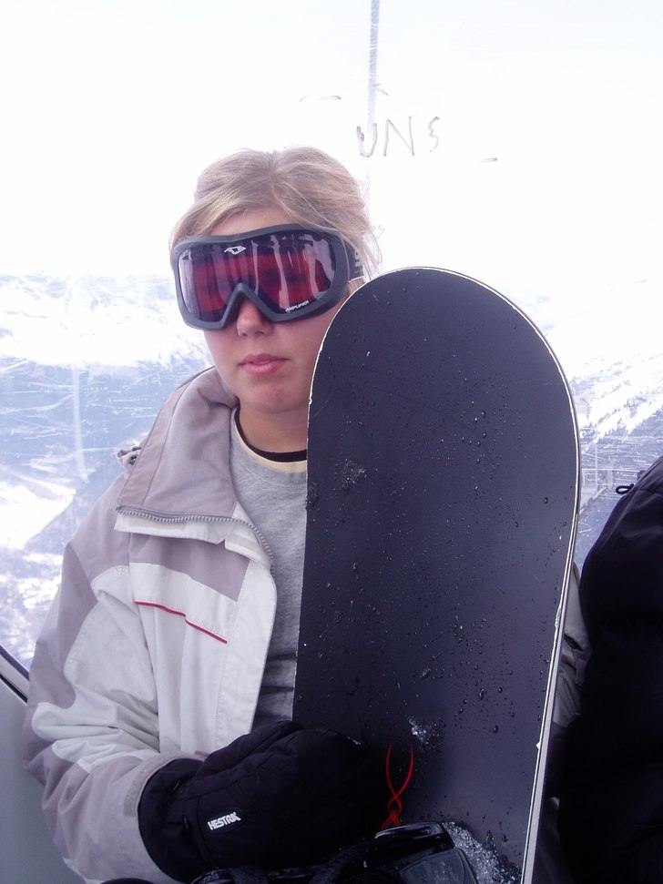 En aning sur, på väg upp i äggliften. Foto: Mats Eriksson. Åkare: Eva Ernstson.