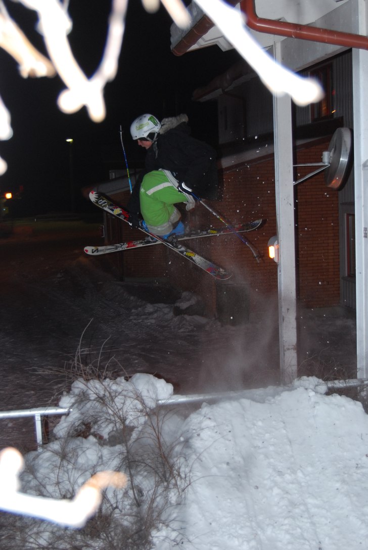 Körde lite session en kväll:). Foto: Tommie johansson H82. Åkare: Sebastian Magnusson.