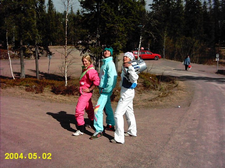 Foto: karin sandkvist. Åkare: karin forsberg, jonte evemark, hedda bolle.