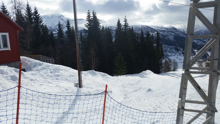 Strålande  sol i bakken! 
Flott i bakken i dag.