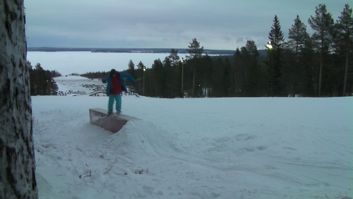 Foto: Bank. Åkare: Jag.