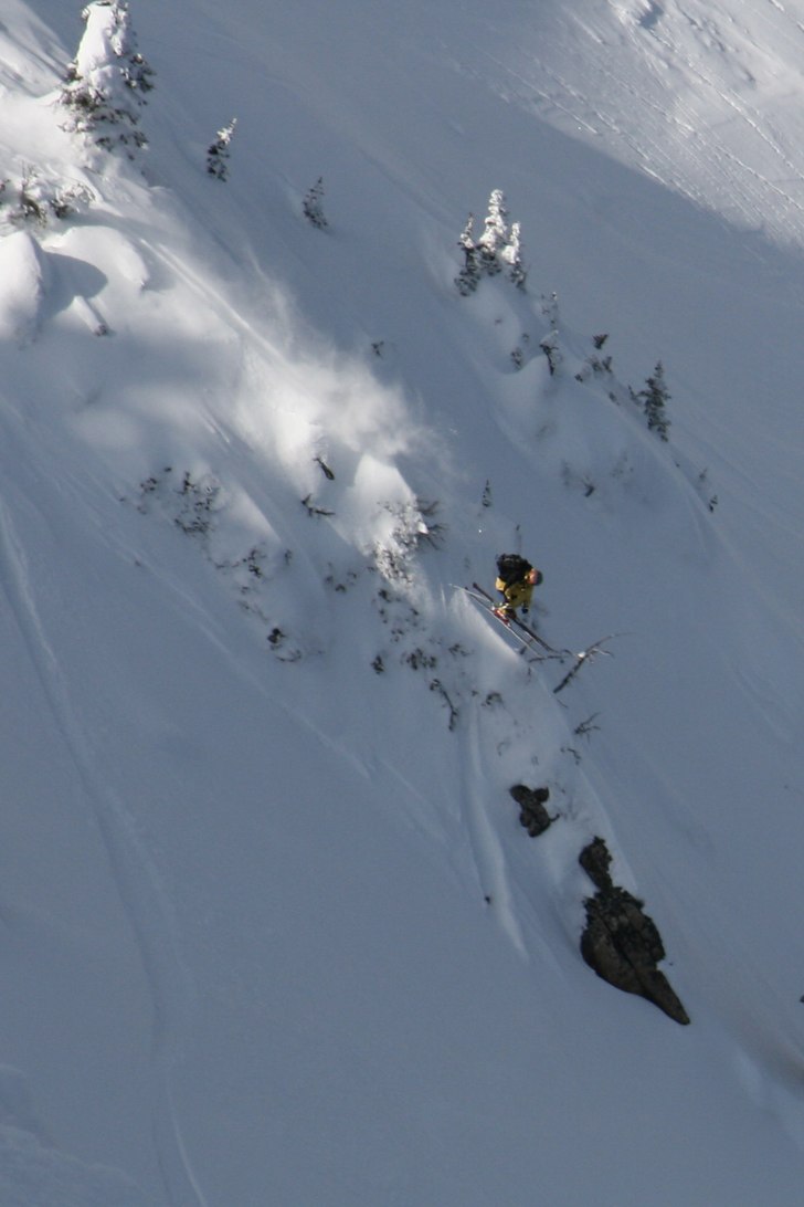 Håll i hatten!. Foto: Erik Pernestam  (www.pernestam.se). Åkare: Larsson.