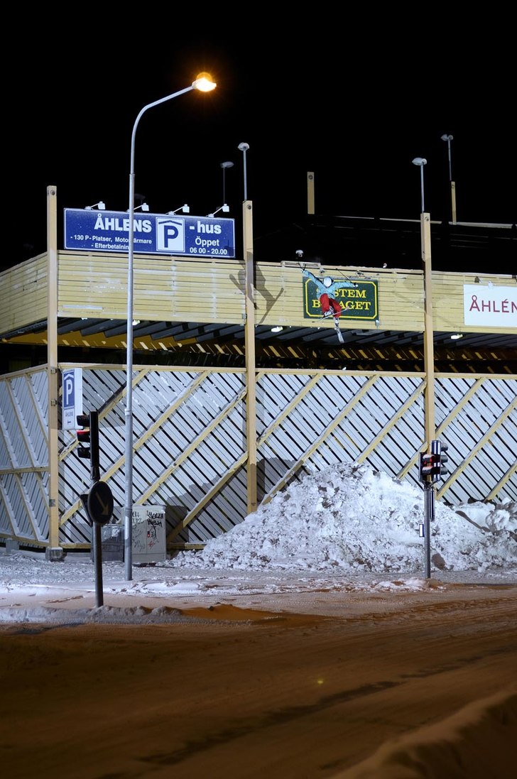 Första och sista försöket eftersom polisen kom . Foto: Thomas Charry. Åkare: Elias Henderson.