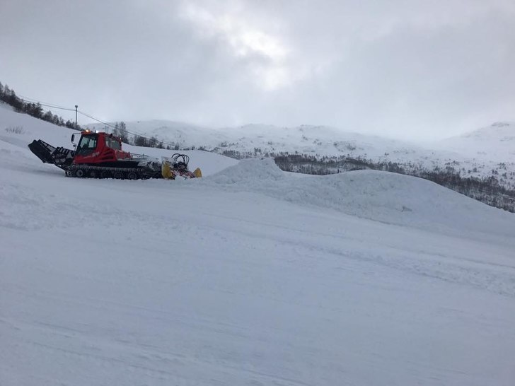 Åpent fredag kl 17-20
Fredag kl 17-20 og lørdag/.