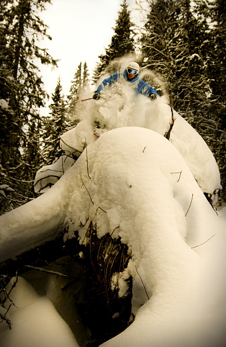 en härlig rotvälta under märta express. jocke o. Foto: Joakim Hyland. Åkare: Alric Ljunghager.