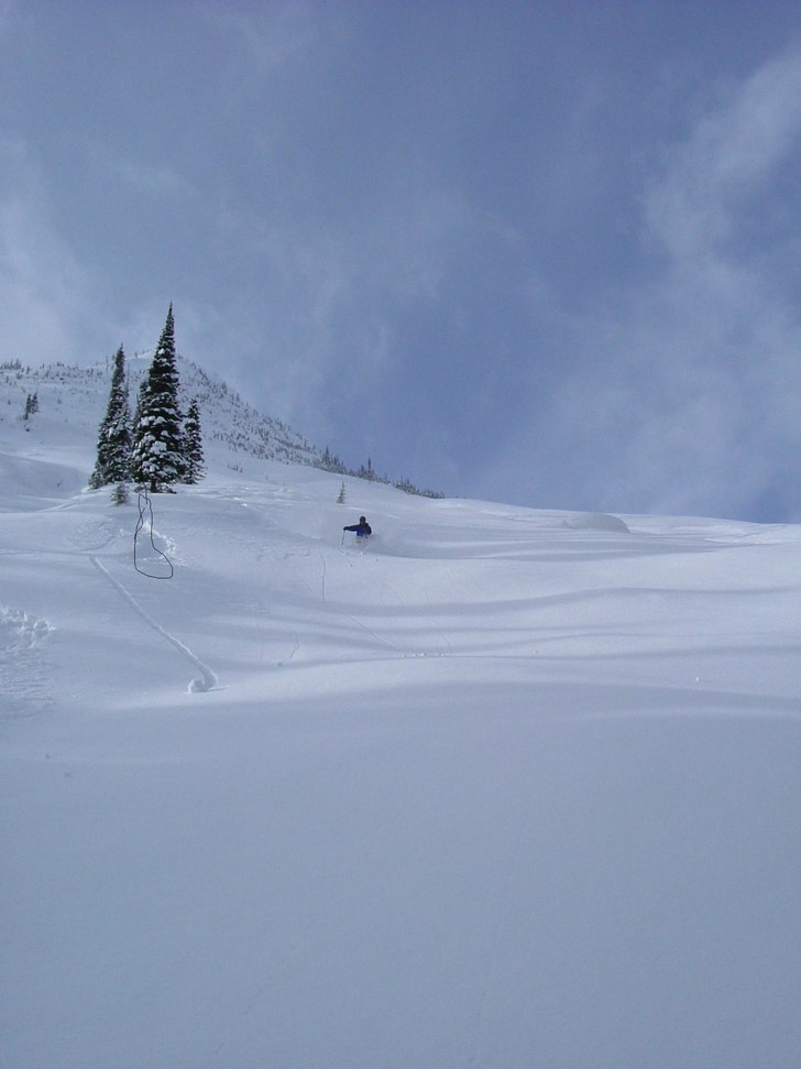 Vindstilla,srålande sol,50 cm snö dagen innan,30. Foto: Kakan Rosenberg. Åkare: Talgdanken själv.