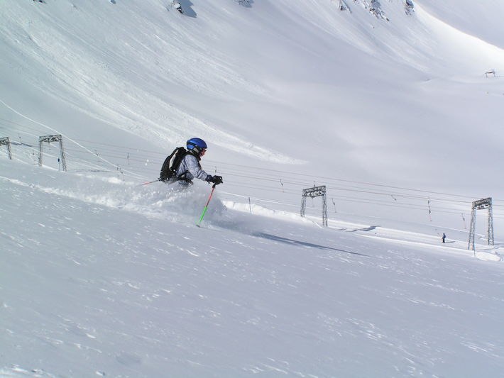 Jag åker offpist. Foto: Mats Westin. Åkare: Felicia Westin.