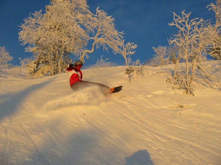 17 minus, fetblå himmel!. Foto: Jonas Andersson. Åkare: Hannah Hagman.