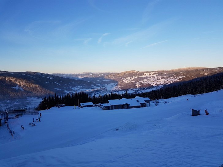 Klarvær og kaldt
Ta trekk buffen godt over øra o.