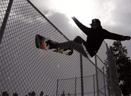 Gott kaffe det här Gunn. Och så lite lingon.. Foto: Fredrik Sävenberg. Åkare: Robban Sandgren.