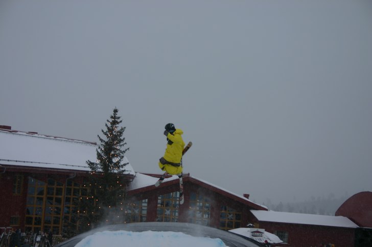 hoppar big air bag . Foto: fabbe eller Anton. Åkare: jag.