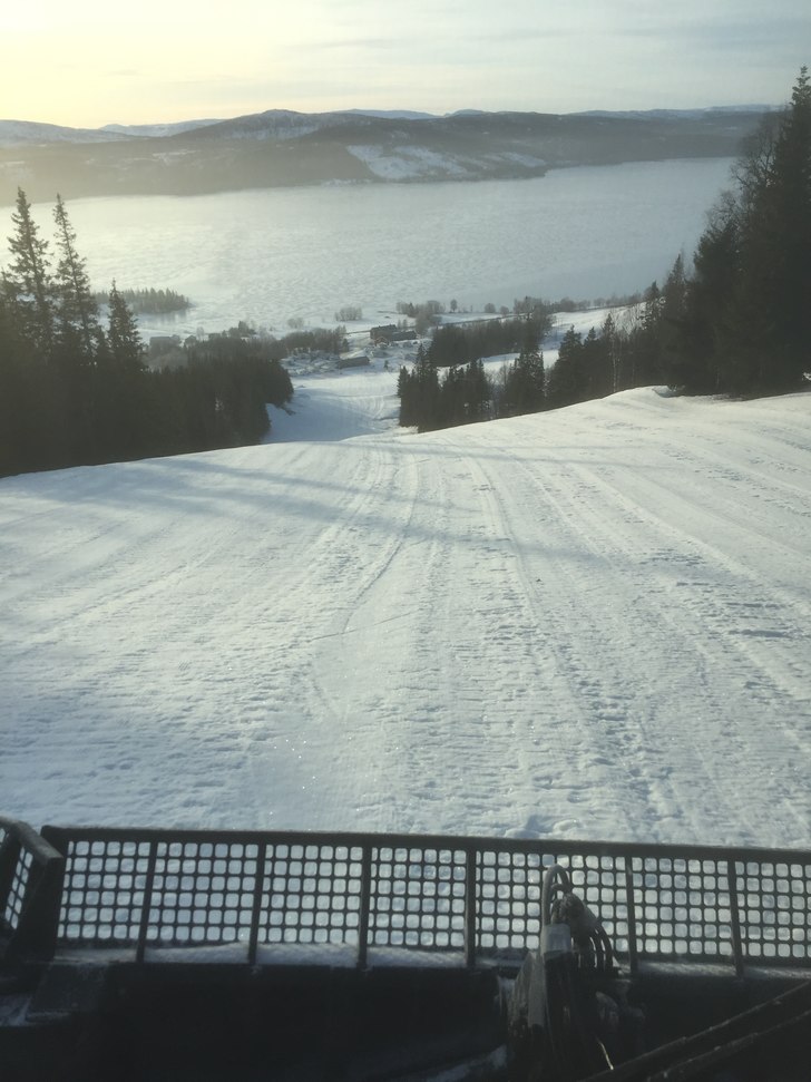 Forberedelser til helga❄️❄️
Sol og minus 5.