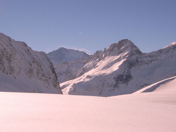 På lite vandring till ett niiice åk!. Foto: Skogis.