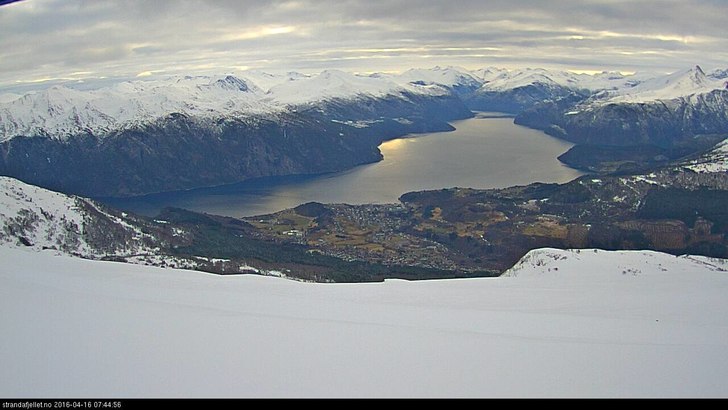 Laurdag 16/4
Laurdag morgon er de -1 nede, -5 oppe.