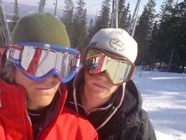 Jag och Axel. Säs bästa dag med schtek, park, b�. Åkare: Axel o Johan.