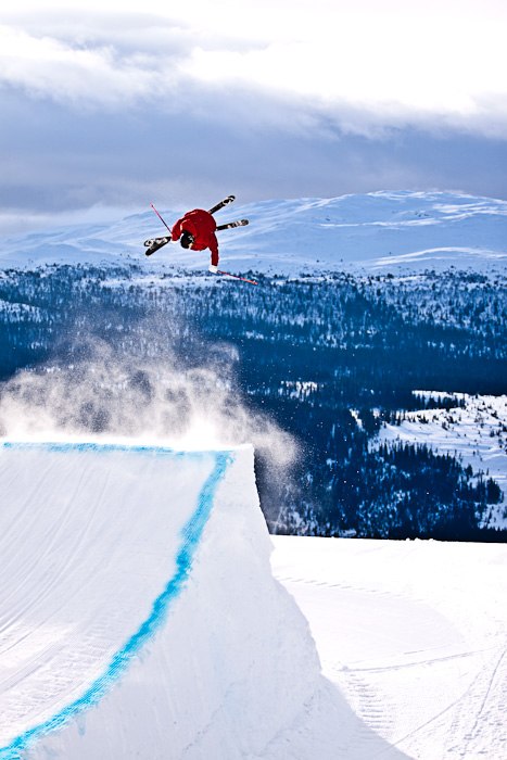 Foto: Gustav Hallén. Åkare: Okänd.