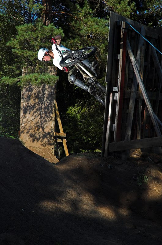 tyretap eller vad de nu heter. Foto: Johan Wennerström (johanwennerstrom.se). Åkare: Jens Nyström (www.northextremeteam.com).