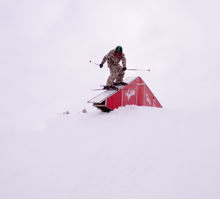 some railing in tha supapark. Foto: Peter Nobis (www.rockfoto.se). Åkare: Wille Skoglund.