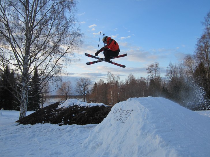 JibFest 2012! We also made a video:

http://vime. Foto: Aleksi Lahti. Åkare: Ville Nielsen.