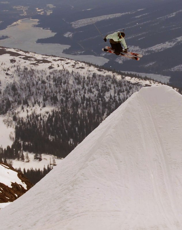 450 safety. Liftarna till toppen vara stängda så. Foto: Ebony. Åkare: Johan Olsson.
