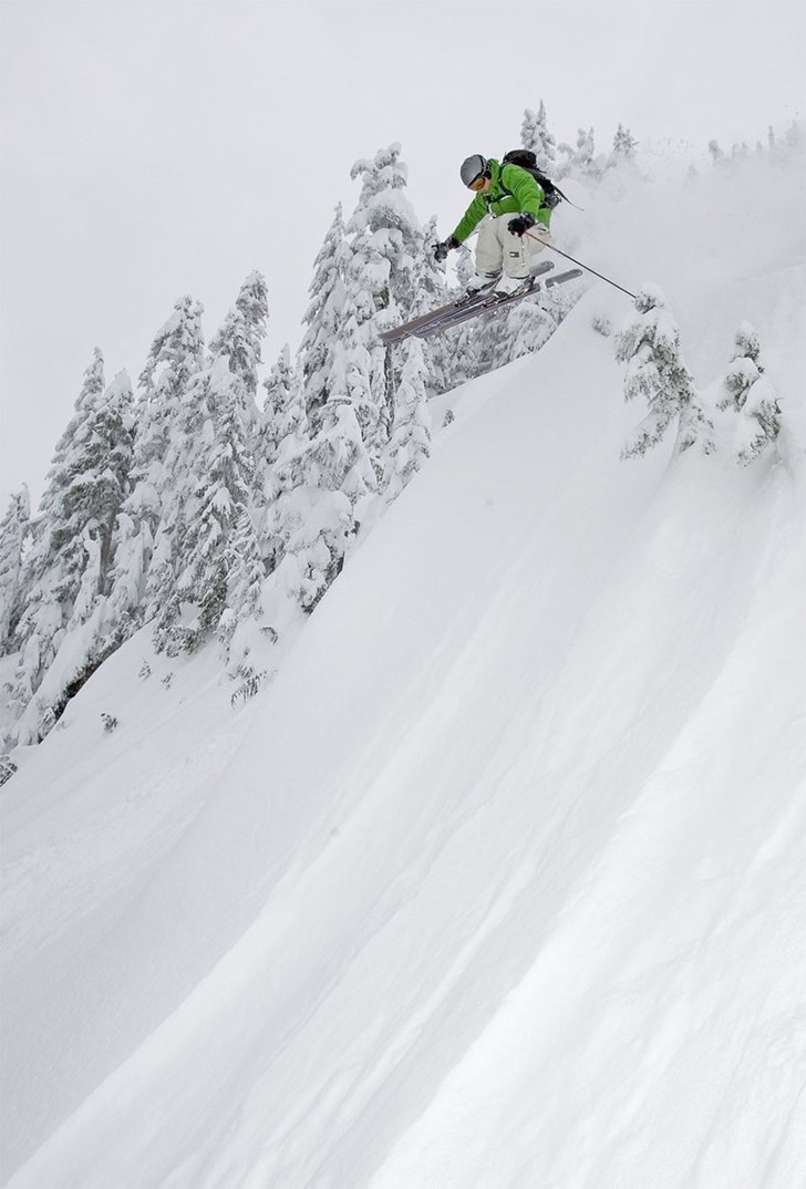 Skön puderdag i Whistler. Foto: Chris Christie. Åkare: Clas Ahlstrand.