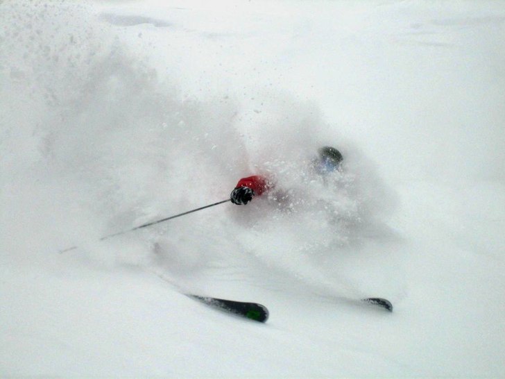 Test av den amerikanska snön. Foto: Jon Ramstedt. Åkare: Simon Nyström.