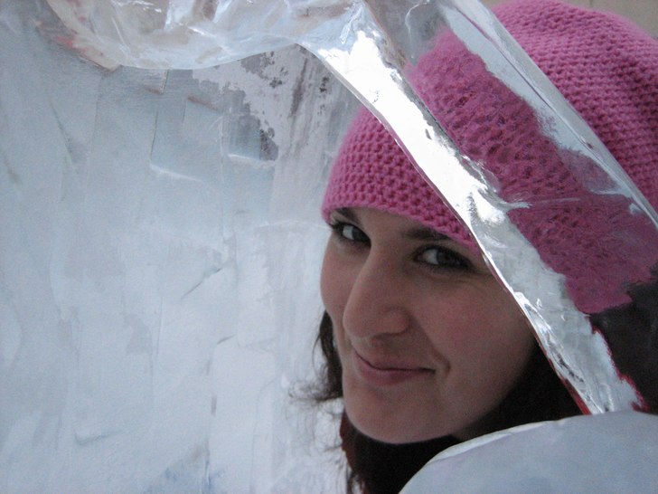 Vackra Helena i isen.. Foto: Kajsa. Åkare: Helena Hagberg.