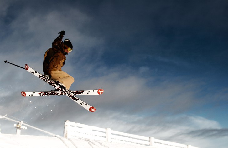 Min vän Daniel Bello med en sjysst grab.. Foto: Simon-Petter Broman. Åkare: Daniel Bello.