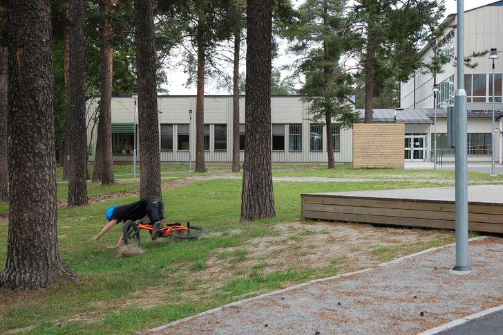 sekunden innan det gjorde ont. Foto: magnus vallgren. Åkare: jag.