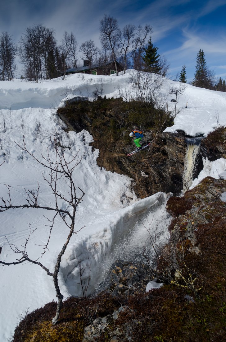Vattenfallsdropp i utkanten av tegefjäll
Åkare:.