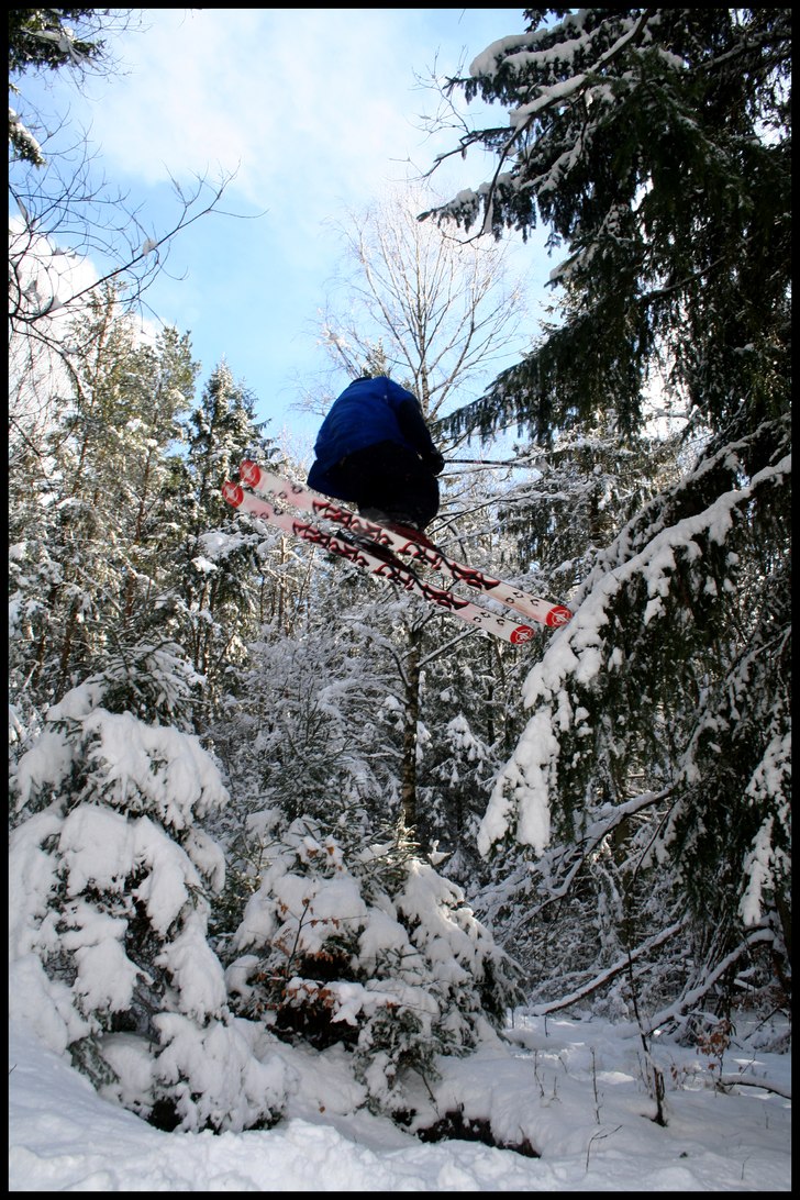 hehe tokigt nog är denna bild tagen i lerum strax. Foto: Croy boj. Åkare: yeah that´s me.