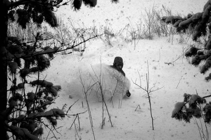 vi var ute och tog vara på den snön som kom . Foto: August Tynong. Åkare: Daniel.