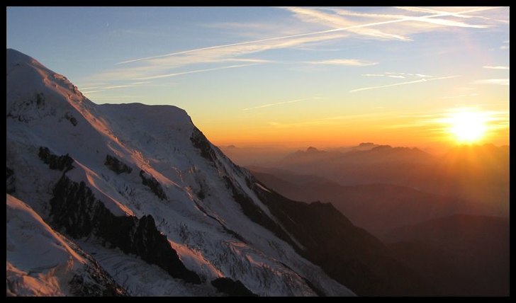 En klassisk bild av skymning i Mt. Blanc massivet.. Foto: Christian Türk.