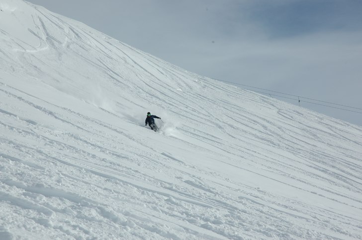 Massor med snö i Hemavan. Foto: Irre. Åkare: Markus Bro.