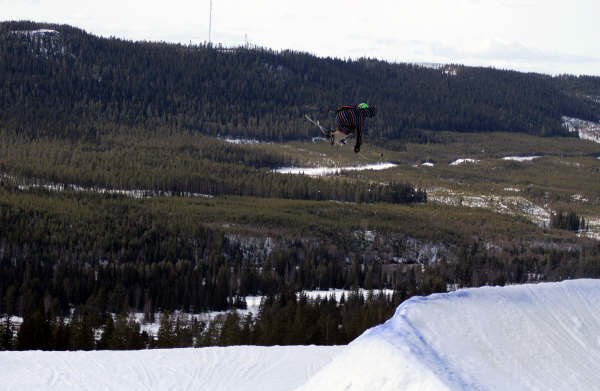sw 9a mute en vanlig dag i kläppen som alex dokum. Foto: Alexander Davidson. Åkare: Jon Häggberg.