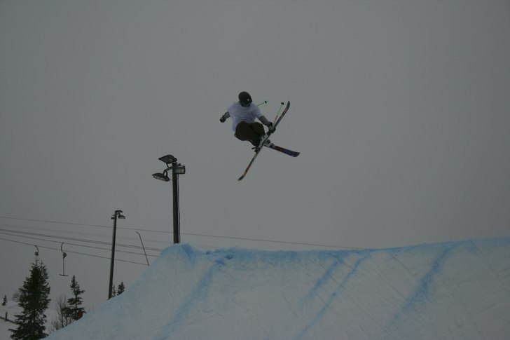 Foto: Dennis Gustafsson. Åkare: Oskar Eklind.