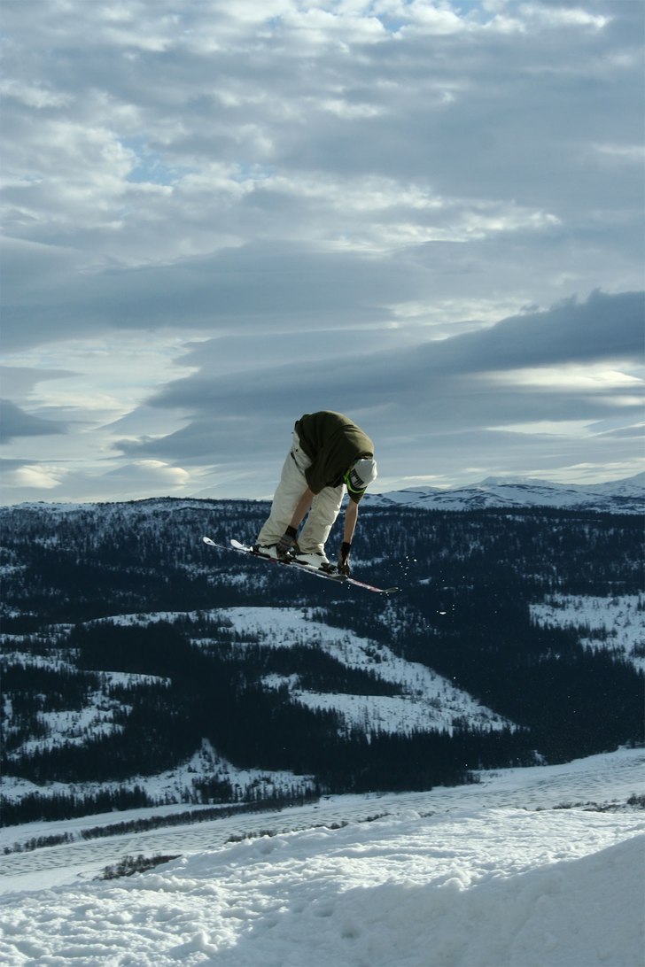 360 graders rotation med en truckdriver. Foto: Banjamin Johansson. Åkare: Marcus Gardefjord.