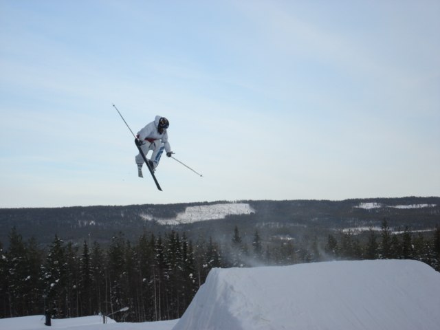 Ännu en backlänges snurr me ddubbel rotation men. Foto: minns ej. Åkare: Teilus.