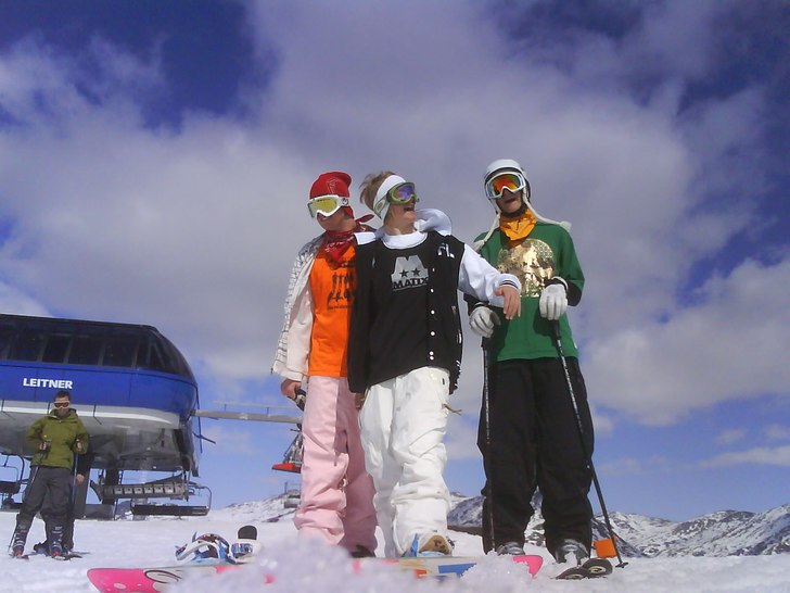 Foto: W850i. Åkare: MatteCarlsson,MajkCarlsson,VictorSallander.