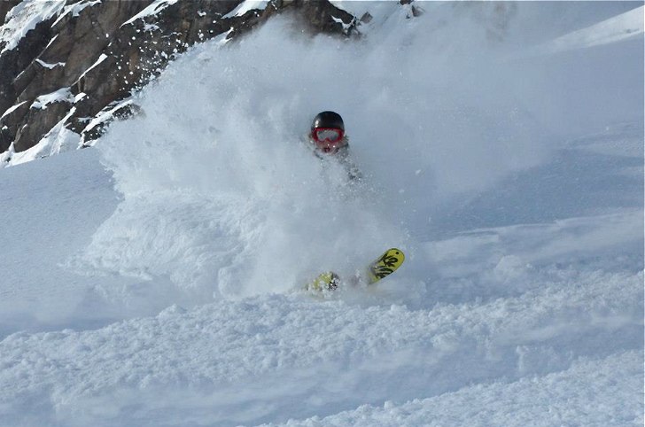 Efter ett rejält dump i Cham säsongen 12/13.. Foto: Axel Wimby. Åkare: Rasmus Ekmark.