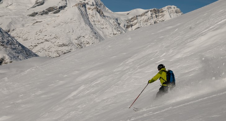 årets första skiddag -ospårat från första til. Foto: Patrick Södermark. Åkare: Johan.
