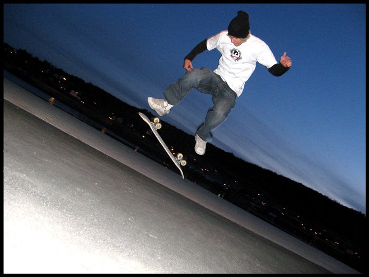 lite skate!. Foto: Marcus Hörnfeldt. Åkare: Jesper westman.