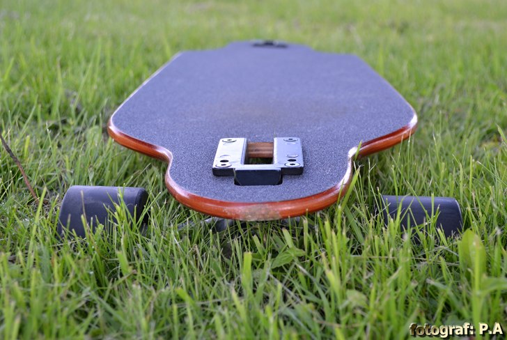 rasta min kära longbord idag. Foto: Philip MrFluffy Alverönn. Åkare: Philip MrFluffy Alverönn.